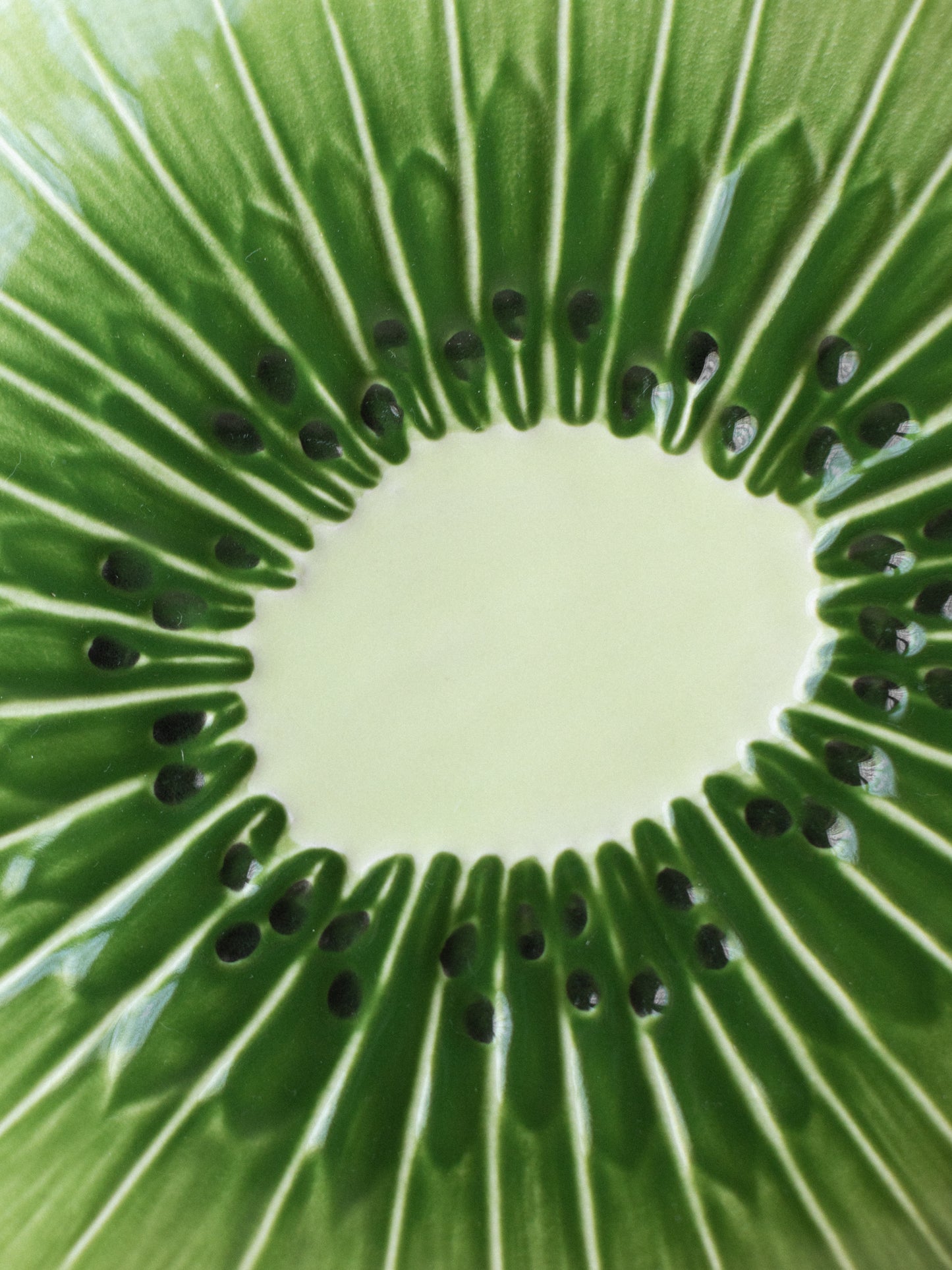Bordallo Pinheiro Kiwi Dessert Plate