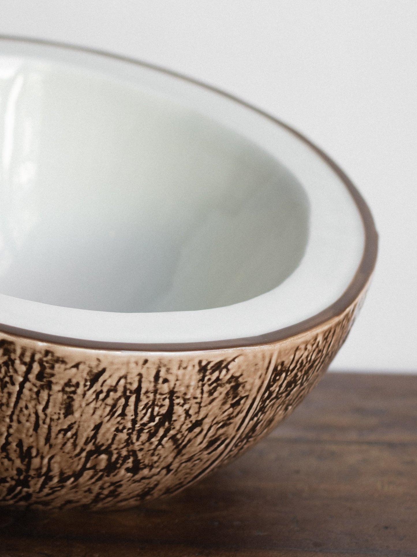 Bordallo Pinheiro Coconut Salad Bowl