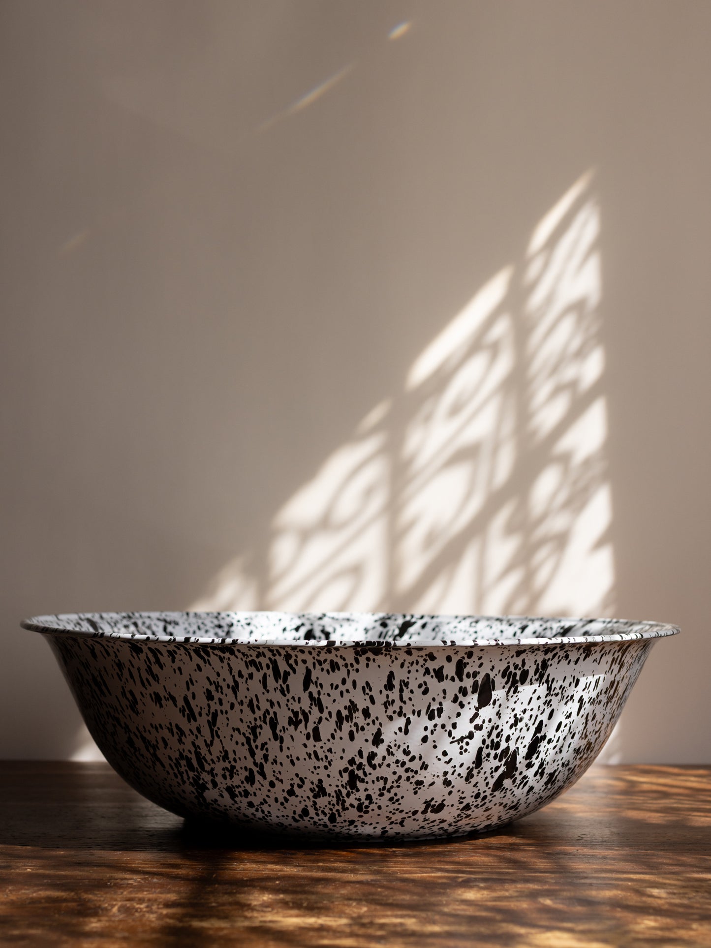 Enamel Splatter Big Benson Basin