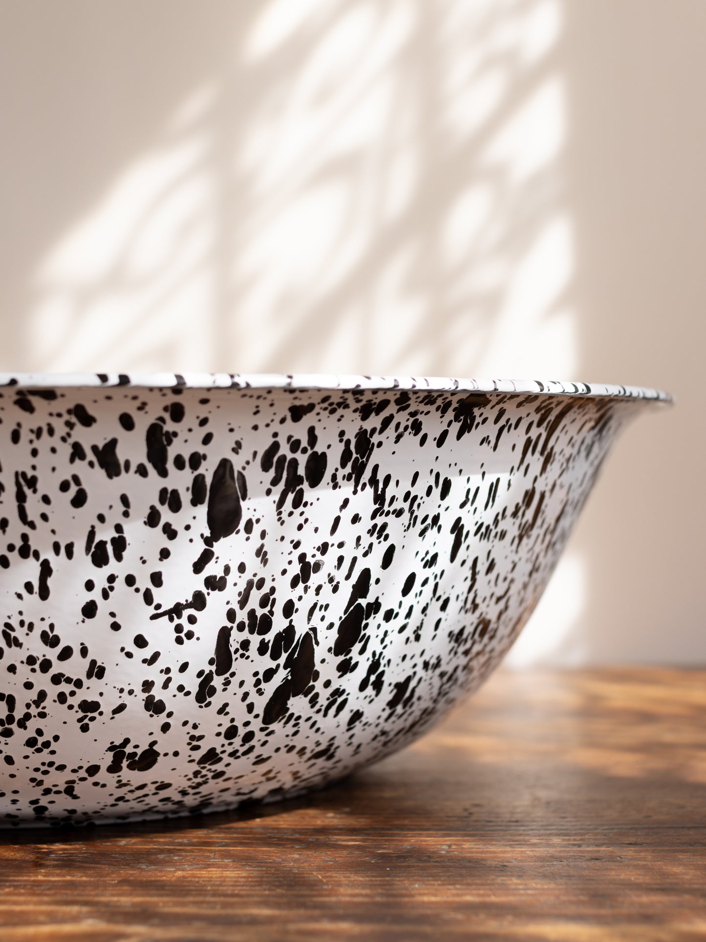 Enamel Splatter Big Benson Basin