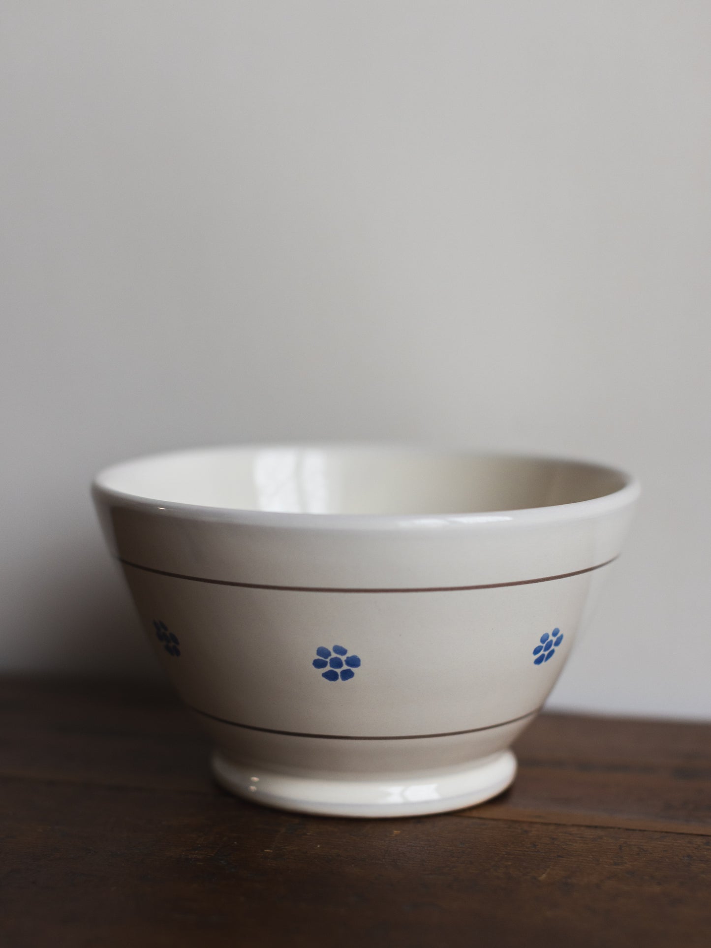 Ceramic Rigo e Stella Footed Berry Bowl