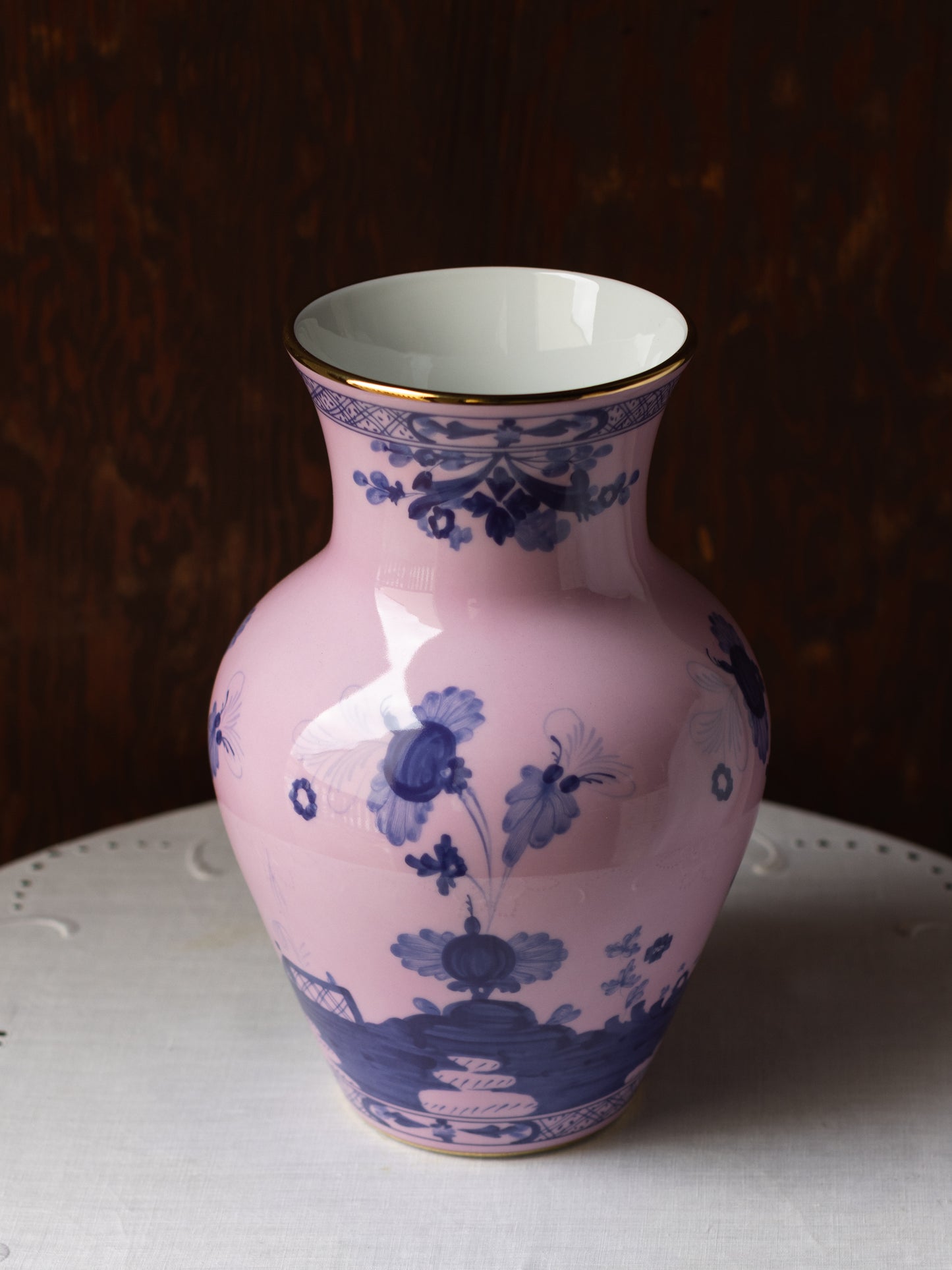 Oriente Italiano Ming Vase