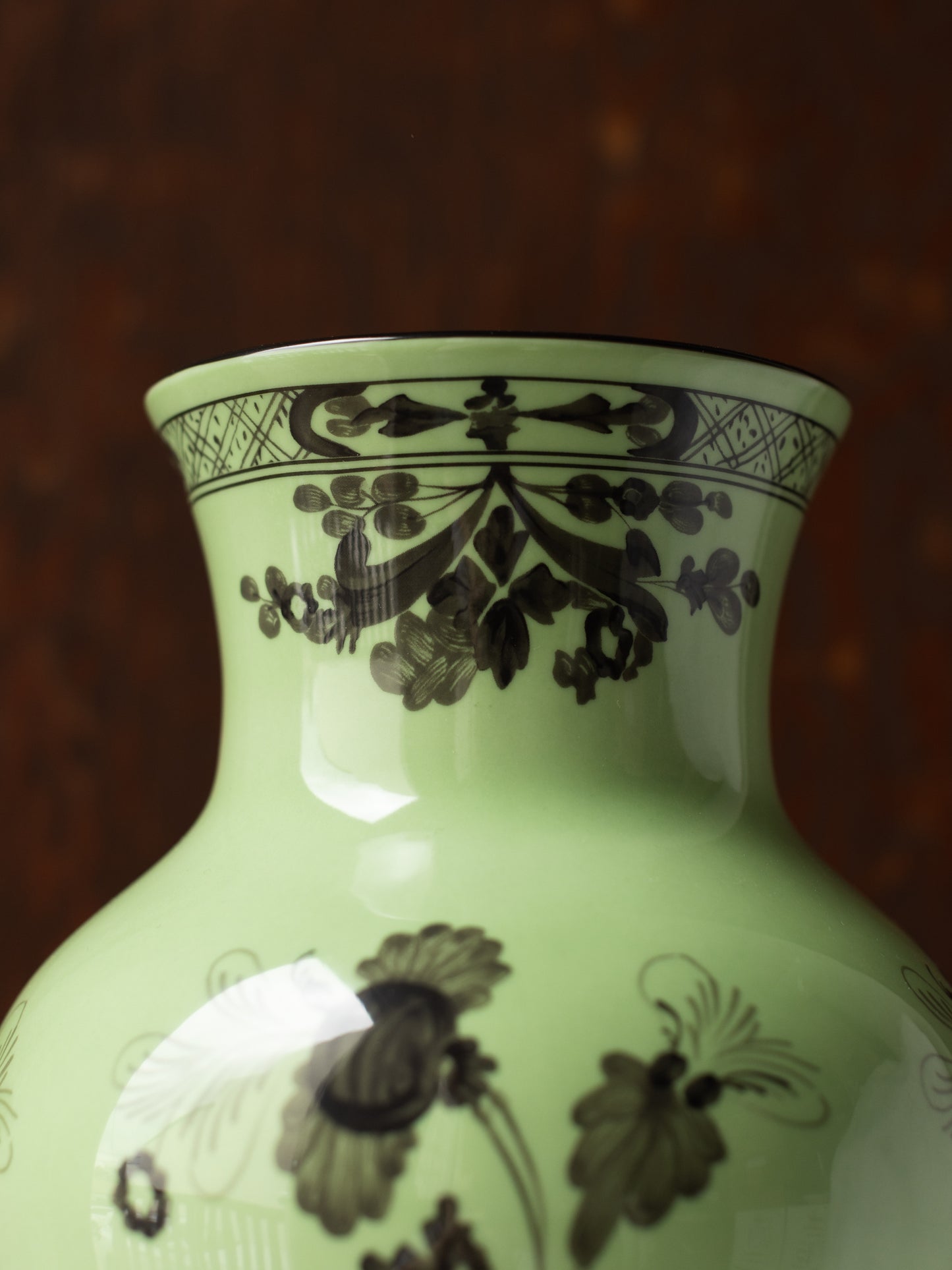 Oriente Italiano Ming Vase