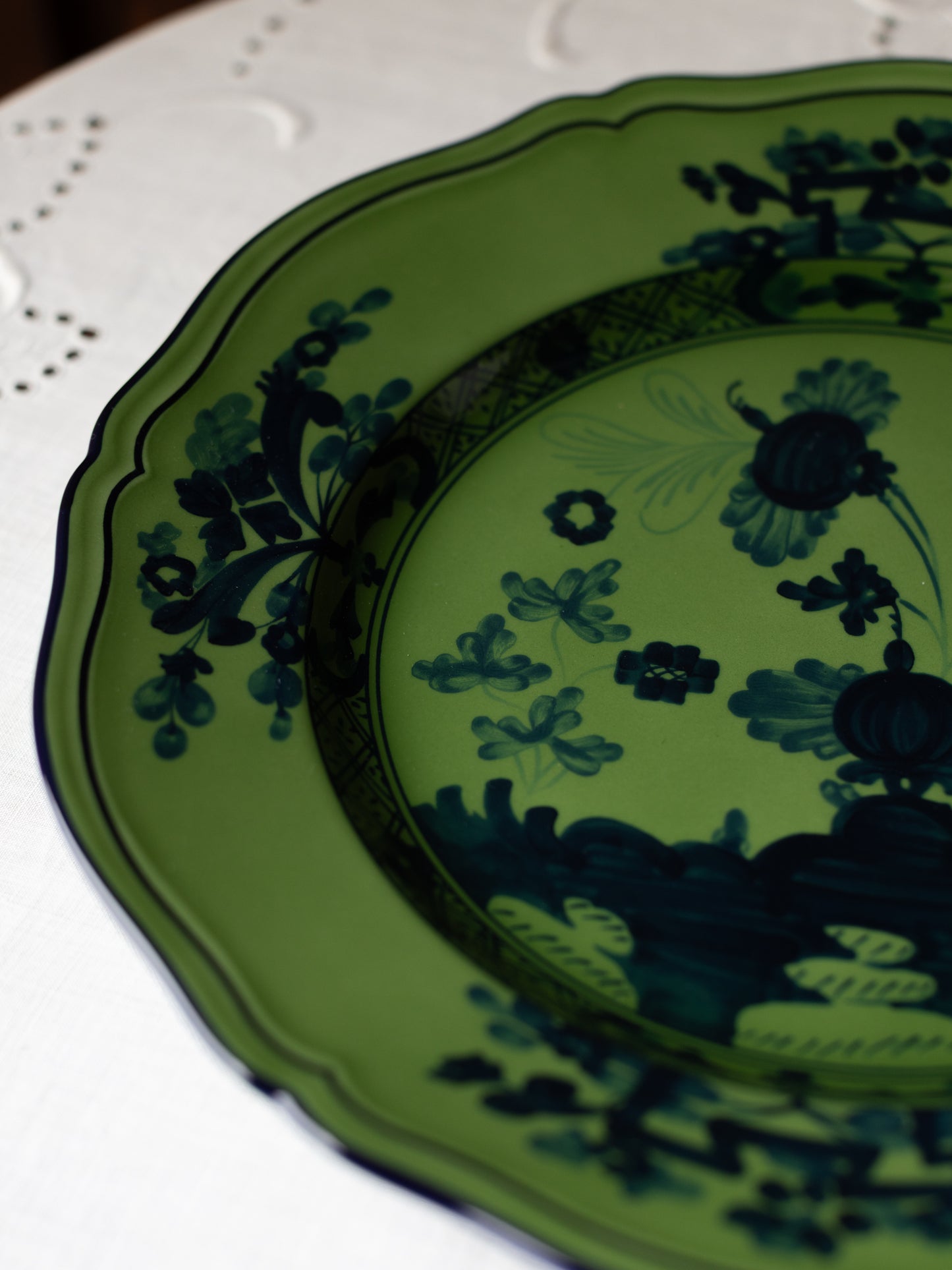 Oriente Italiano Antico Doccia Flat Dinner Plate