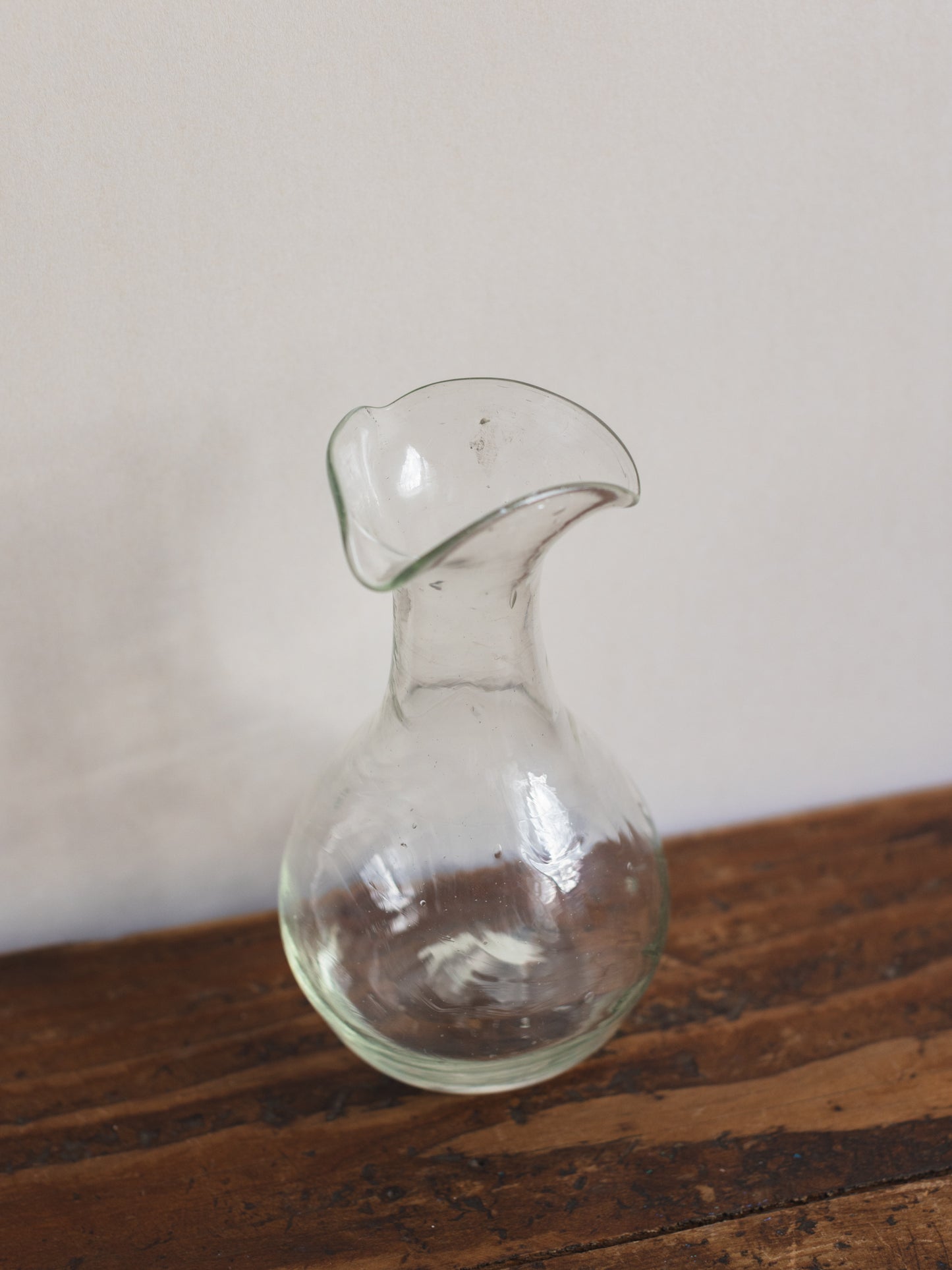 Lorette Transparent