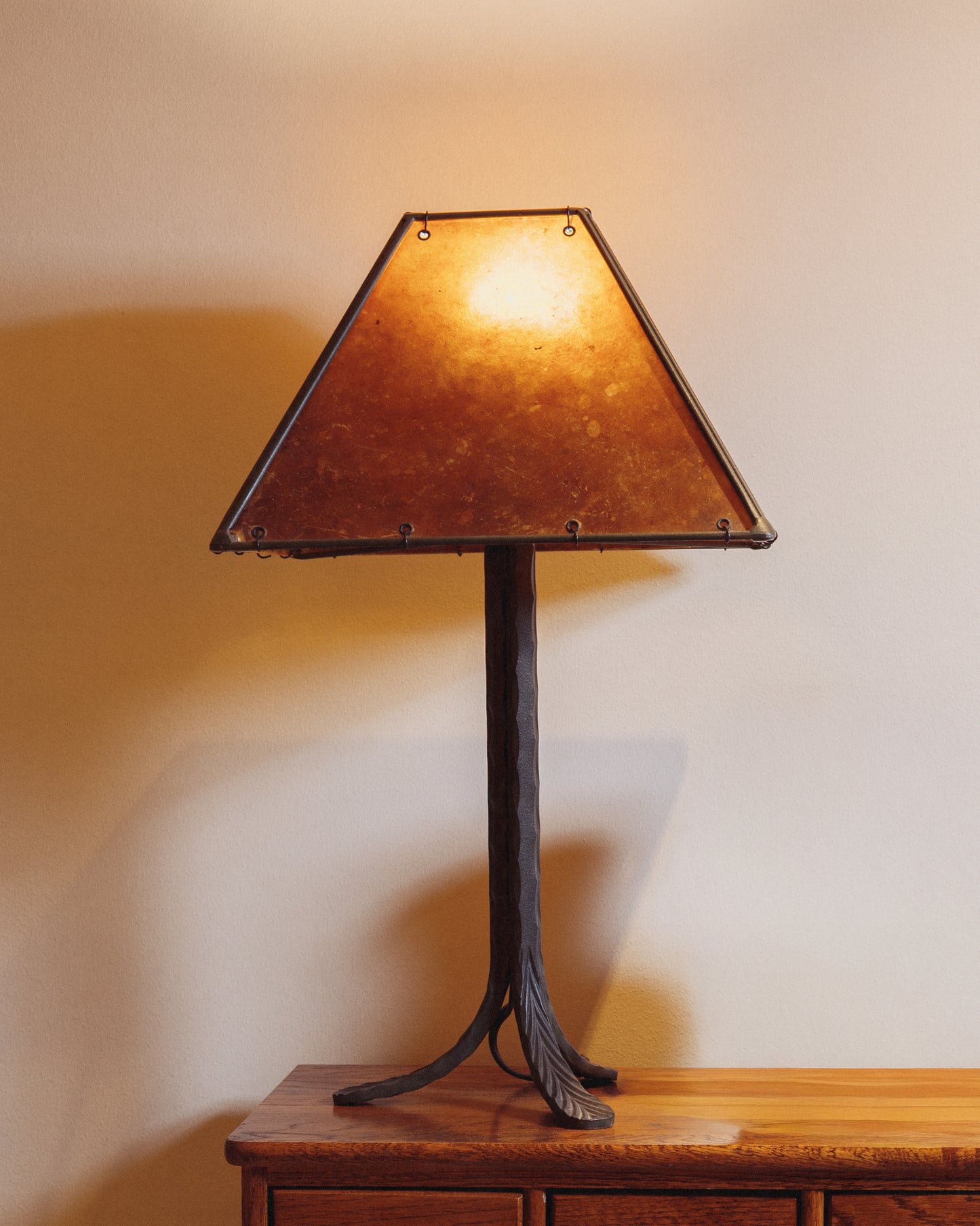 Mica Shade Lamp