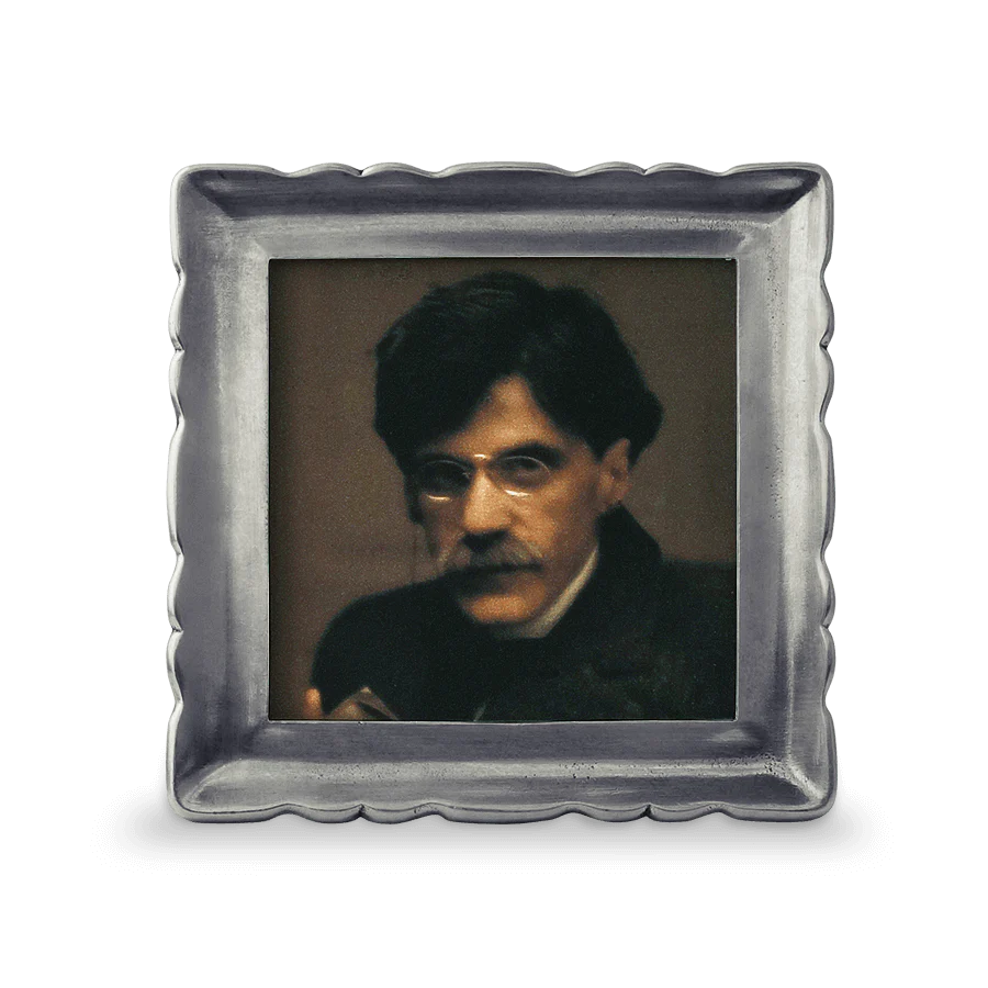 Carretti Square Frame