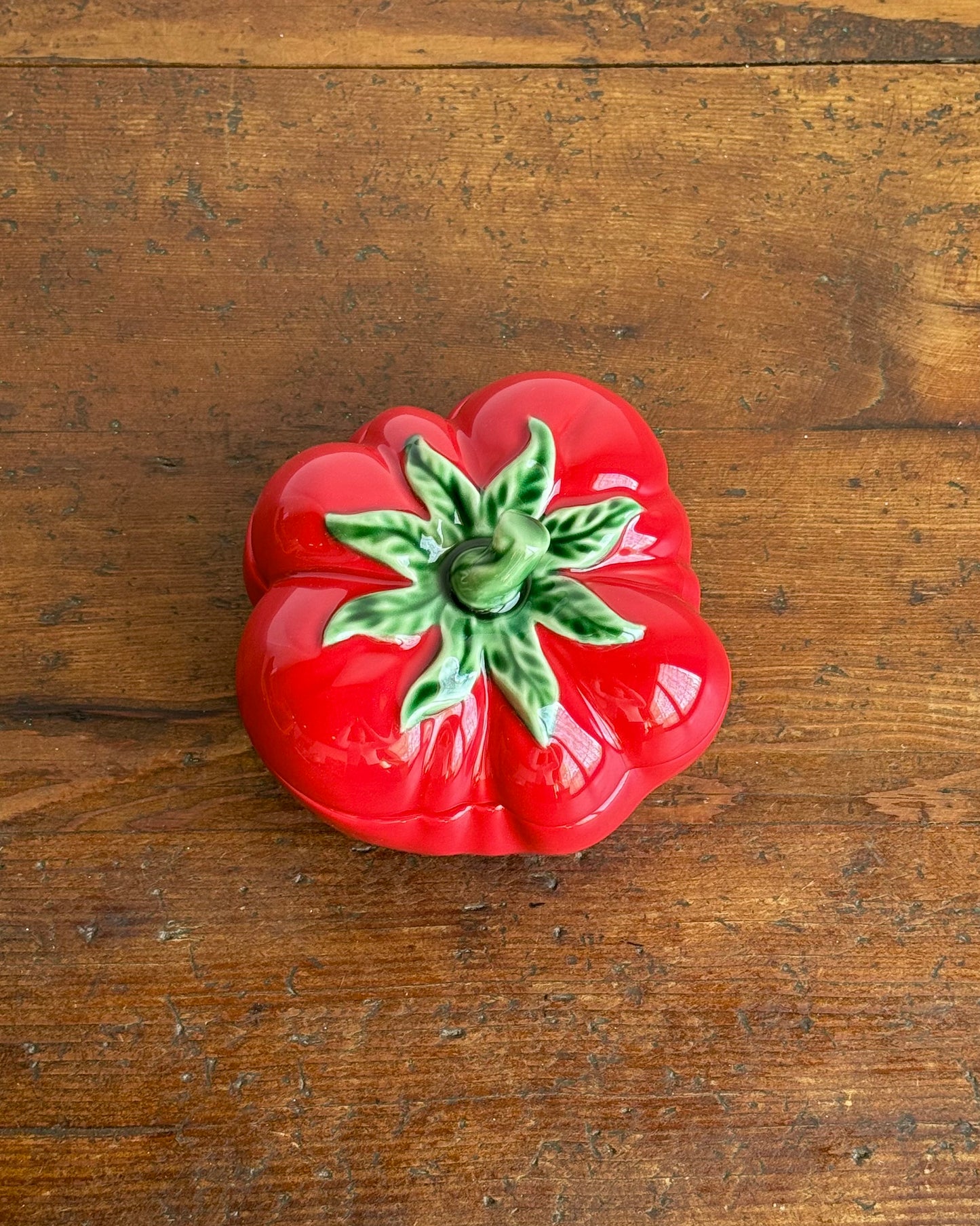 Bordallo Pinheiro Tomato Box