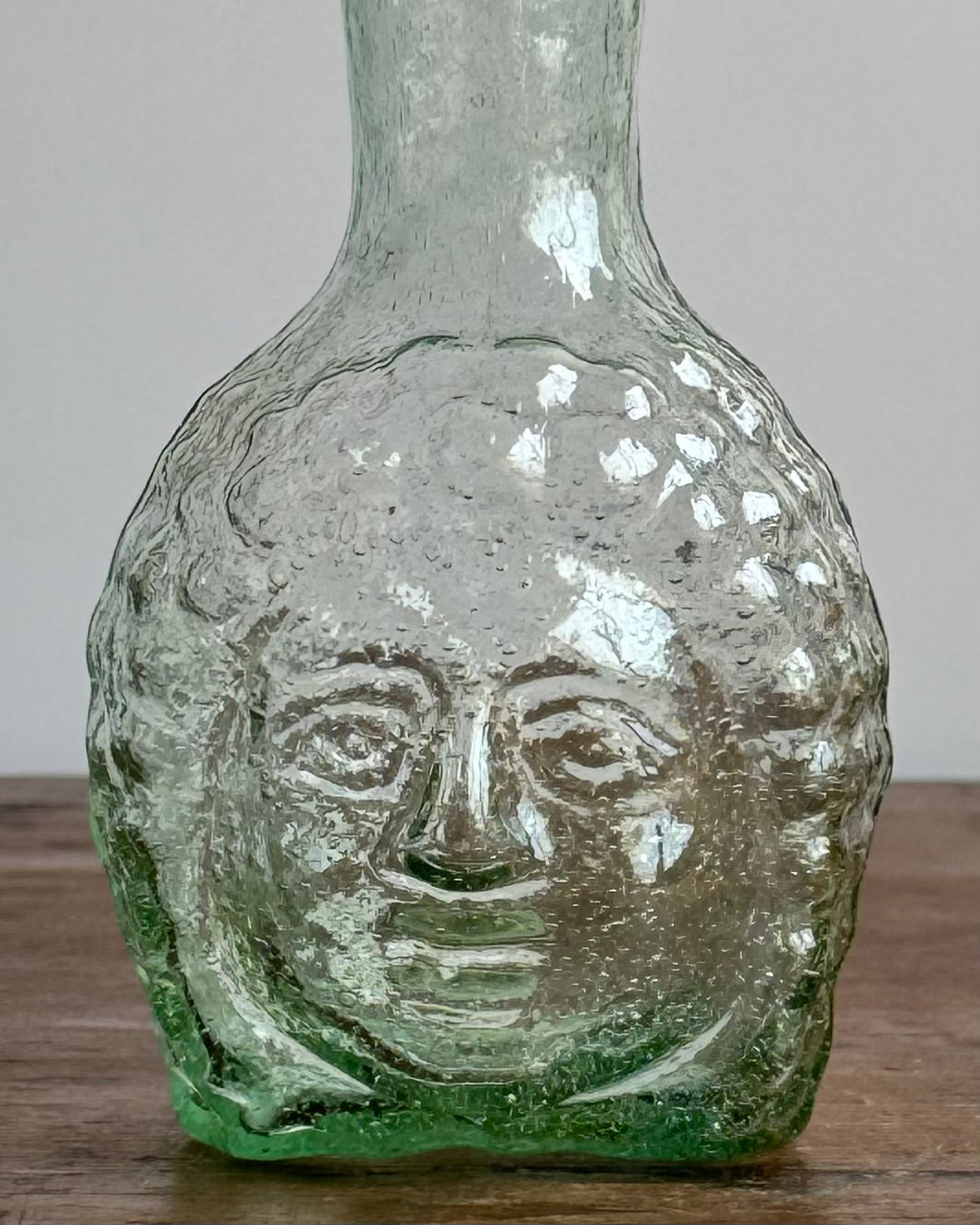 Djamal Face Vase