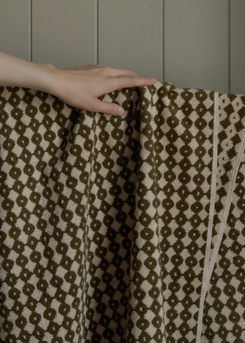 Hanna Bath Towel