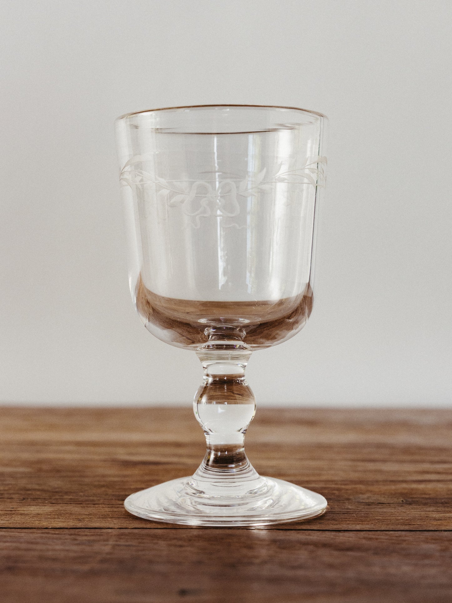 Barbro Wine Glass