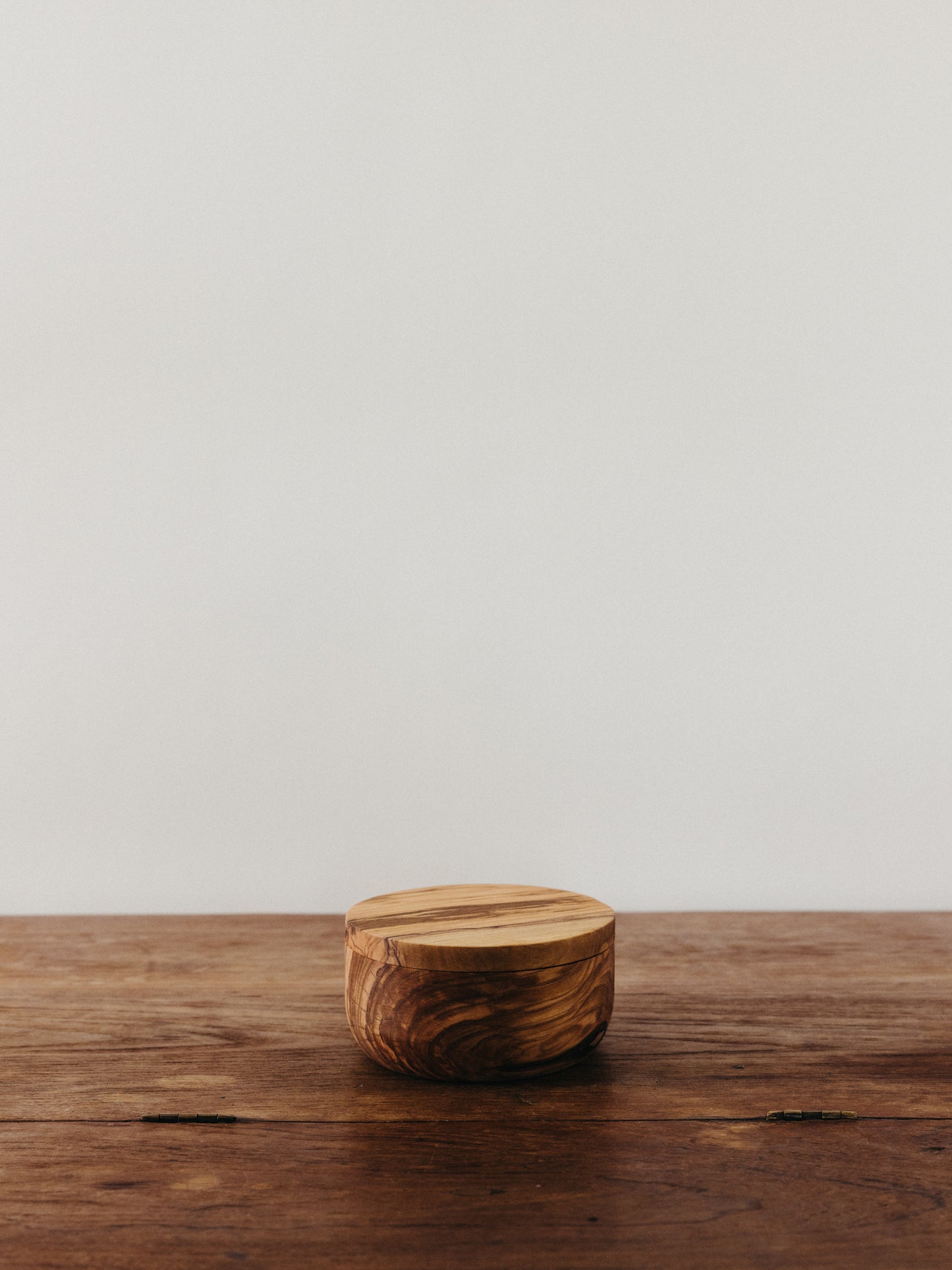 Olive Wood Box with Swivel Lid
