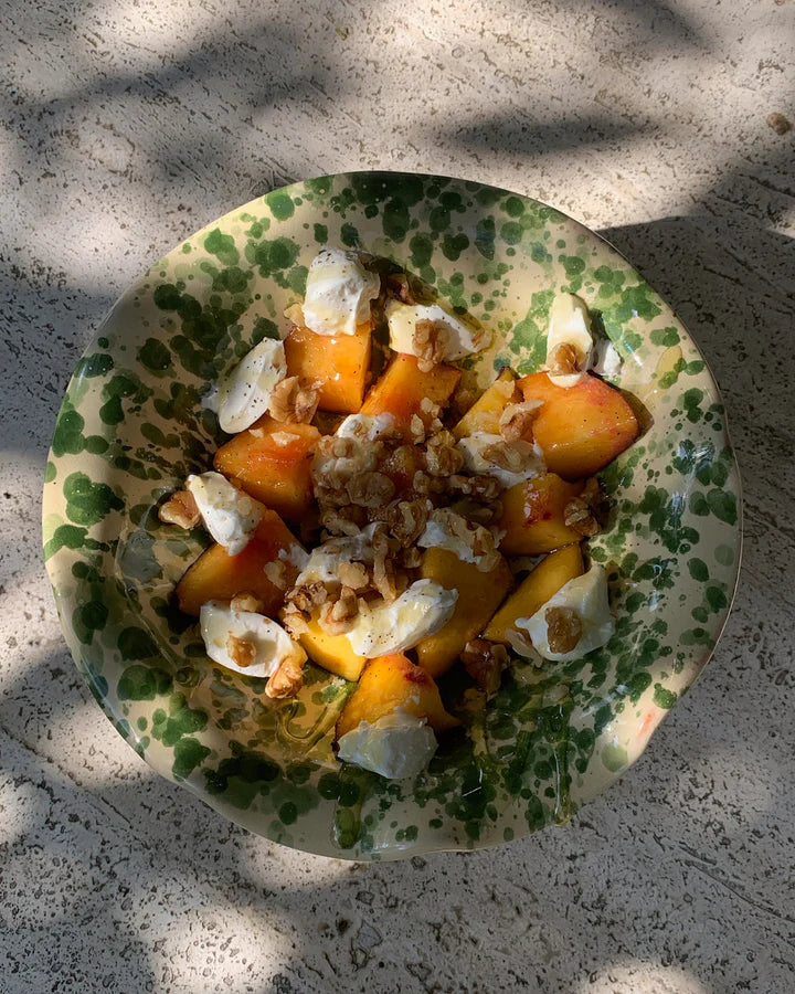 Ceramic Curvy Fruit Stand